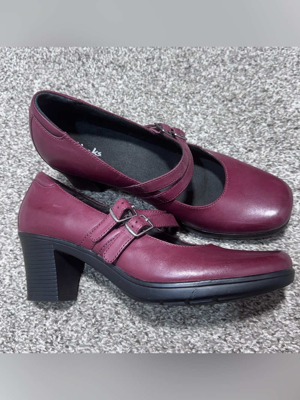 Clarks Bendables Women’s 9W Burgundy Leather Mary Jane Heels Double Strap Shoes